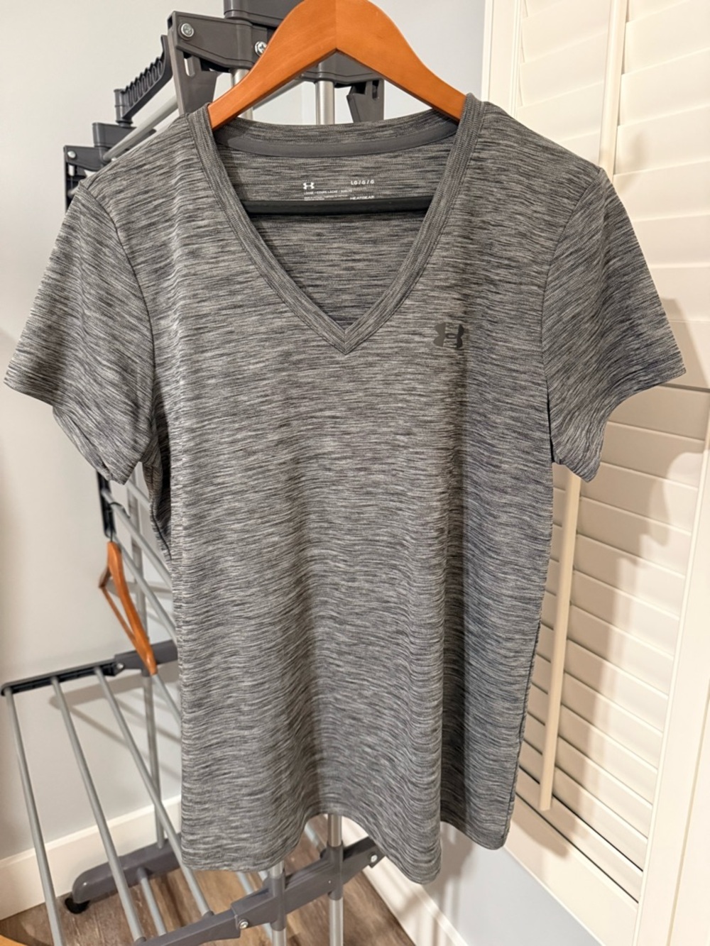 Under Armour Women’s Gray Heather Performance V-Neck Top